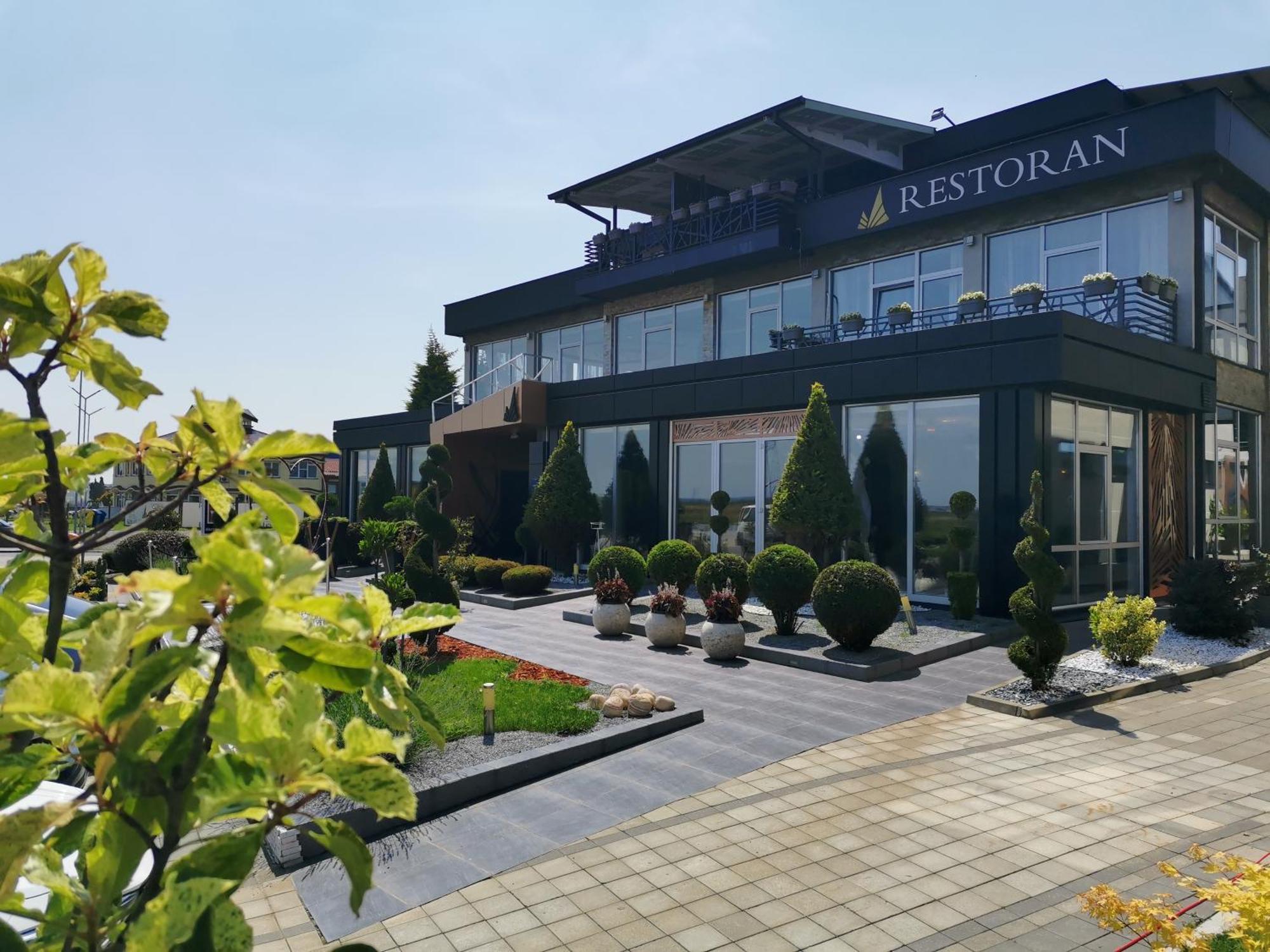 Hotel Euforia Lounge Šabac Eksteriør billede